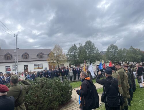 Dobová atmosféra rekonštrukcie jedinej povstaleckej prehliadky v Detve z 1. októbra 1944